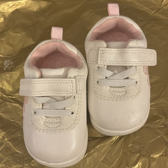 Carter’s white/pink toddler shoes. Size 2-5months. - Picture 6 of 6